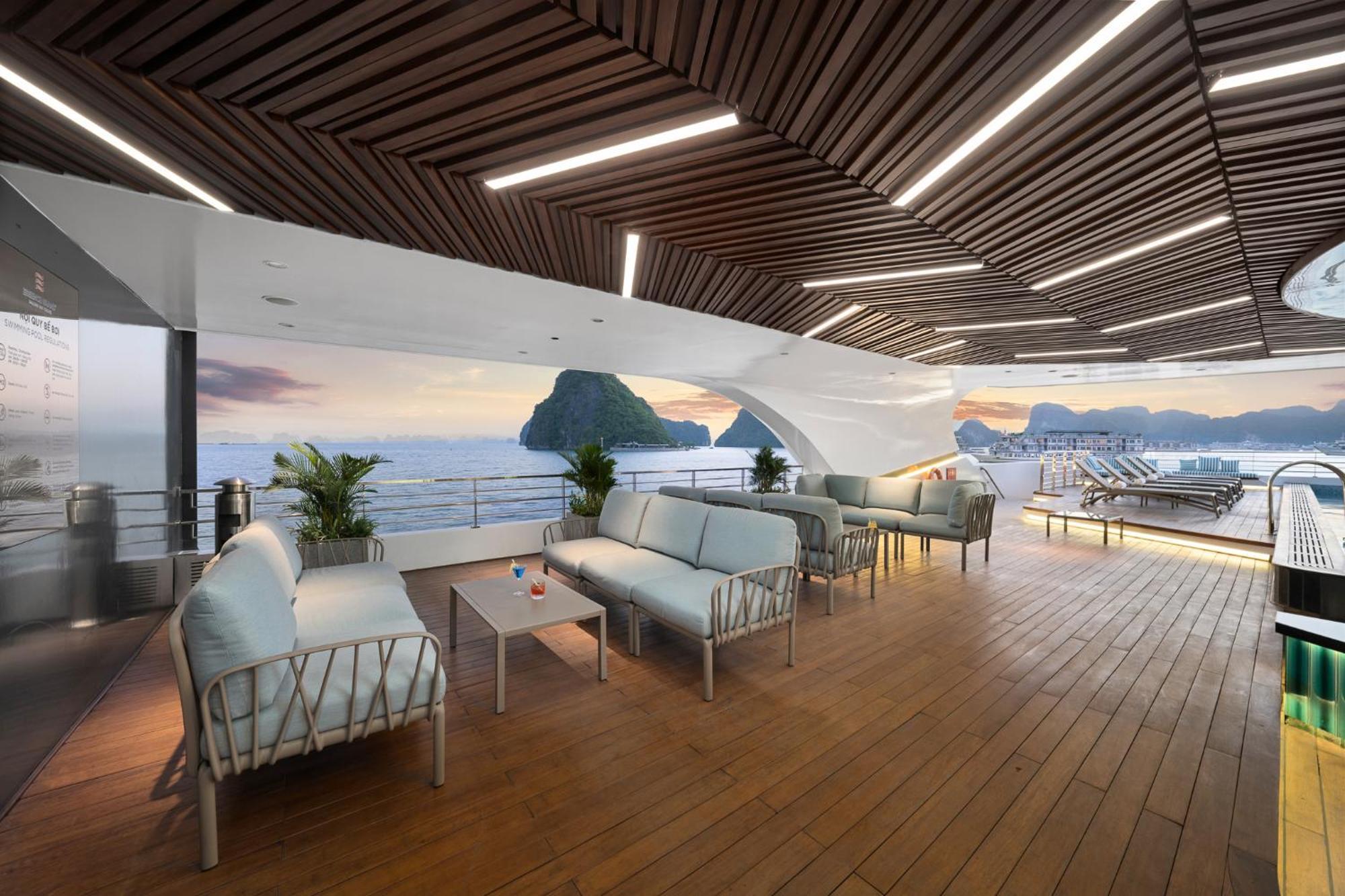Hotel Grand Pioneers Halong Bay Cruise 1 Hạ Long Exterior foto